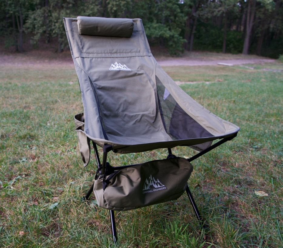 Kompakter Campingstuhl "Cozy Pioneer" - Geringes Packmaß mit bequemer Kopfstütze