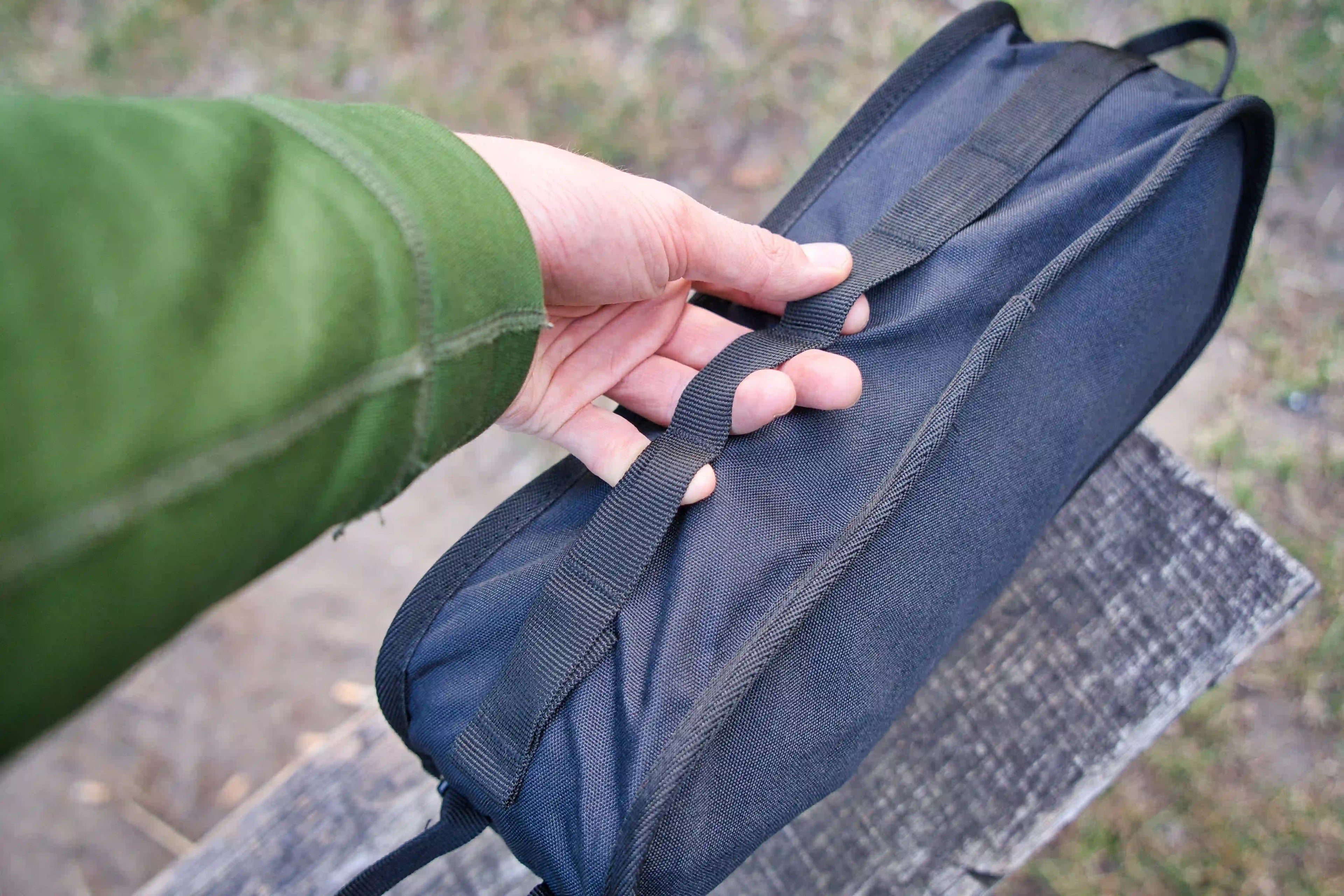 Compact camping chair "Smart Pioneer" - small pack size with plenty of storage space