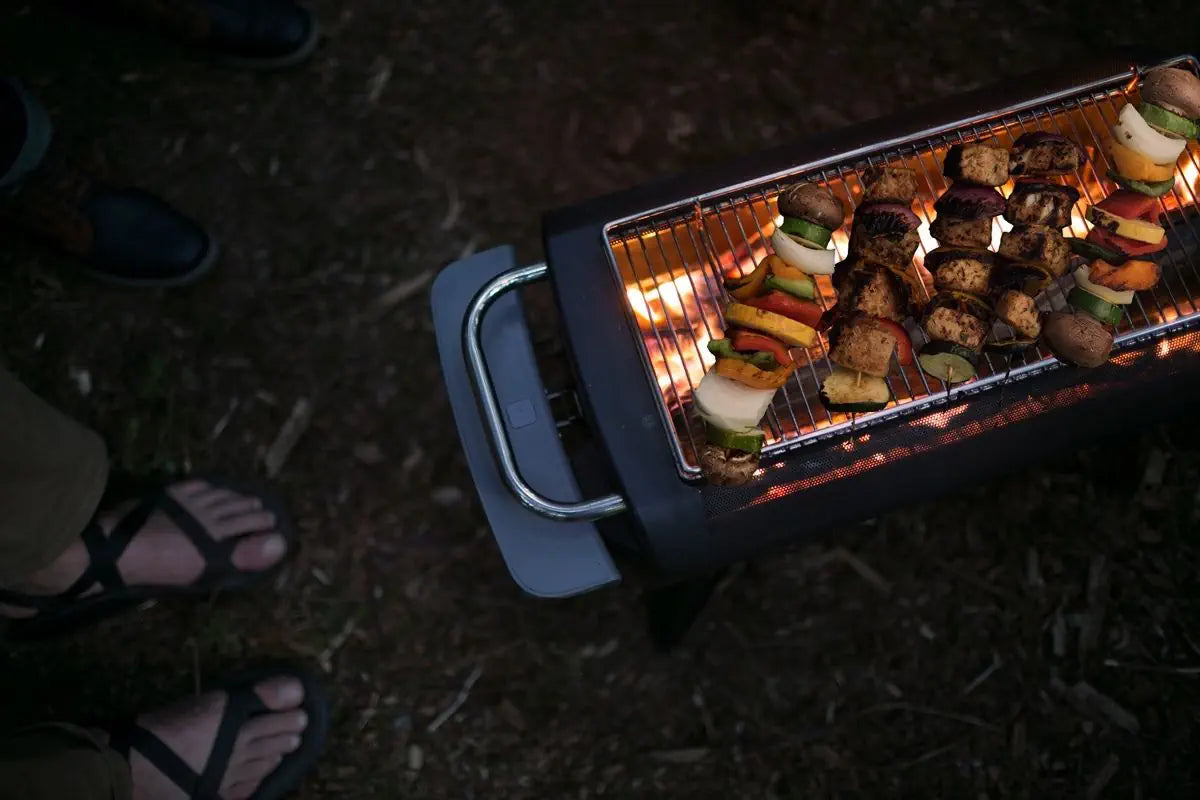 BioLite FirePit+, Smarte Feuerstelle ohne Rauchbildung