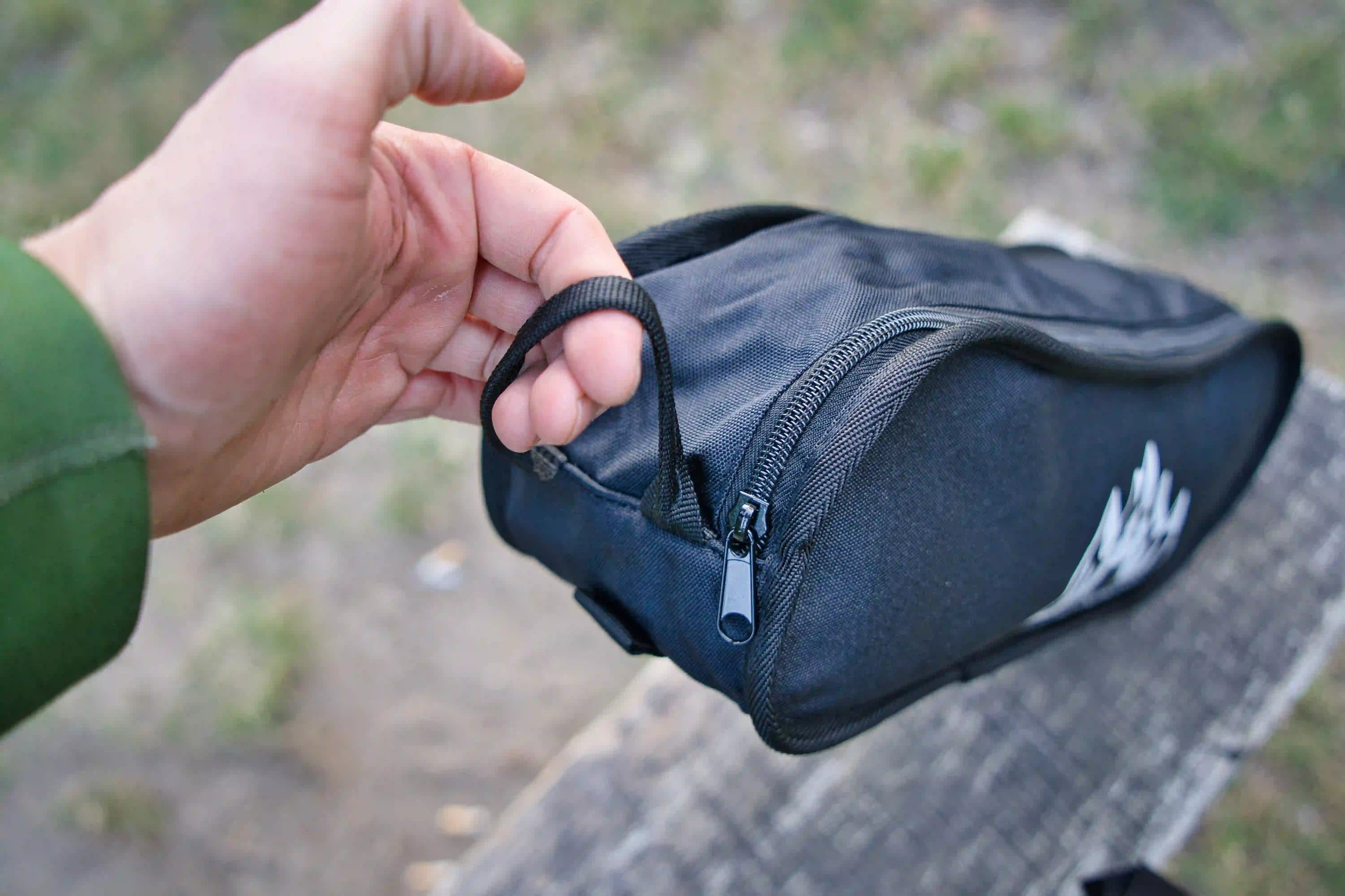 Compact camping chair "Smart Pioneer" - small pack size with plenty of storage space