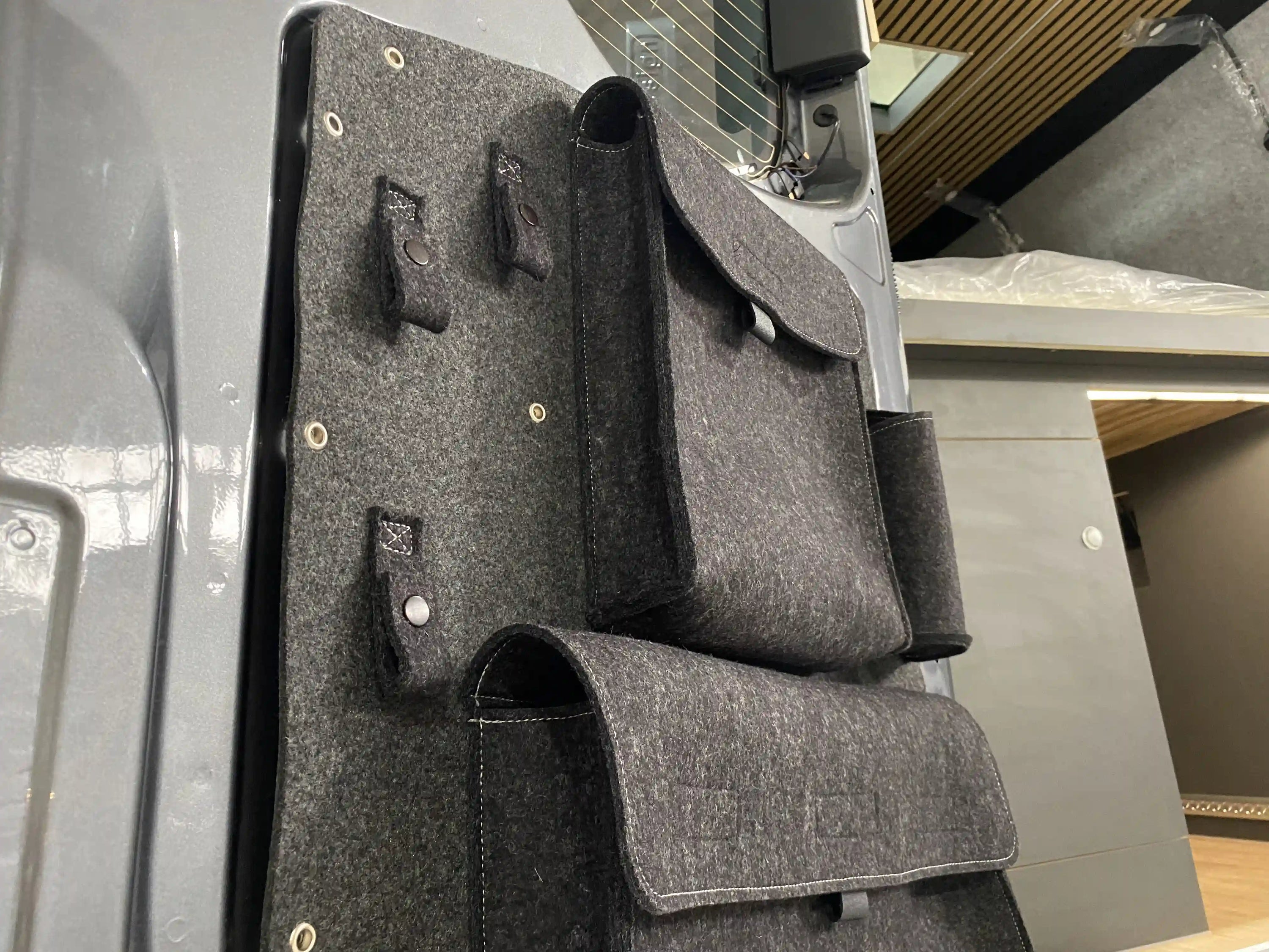 Poches de rangement arrière pour Mercedes Sprinter W907, côtés gauche et droit