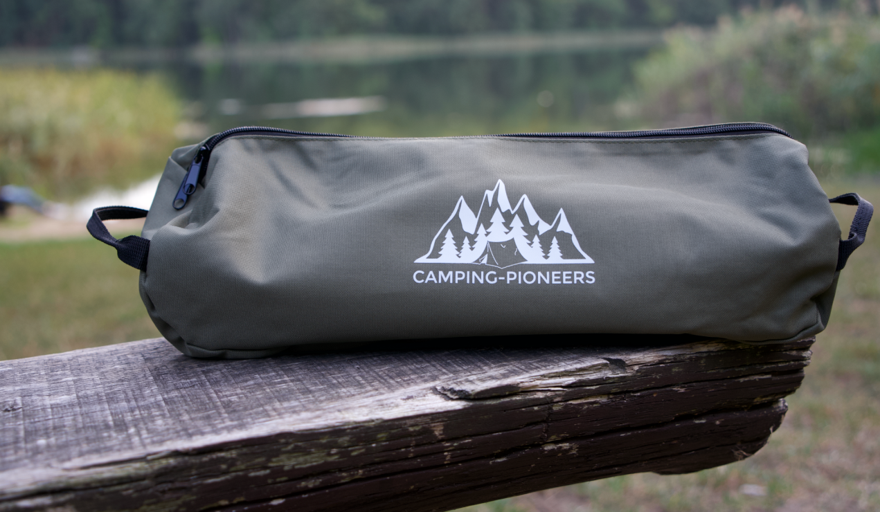 Compact camping chair &quot;Smart Pioneer&quot; - small pack size with plenty of storage space