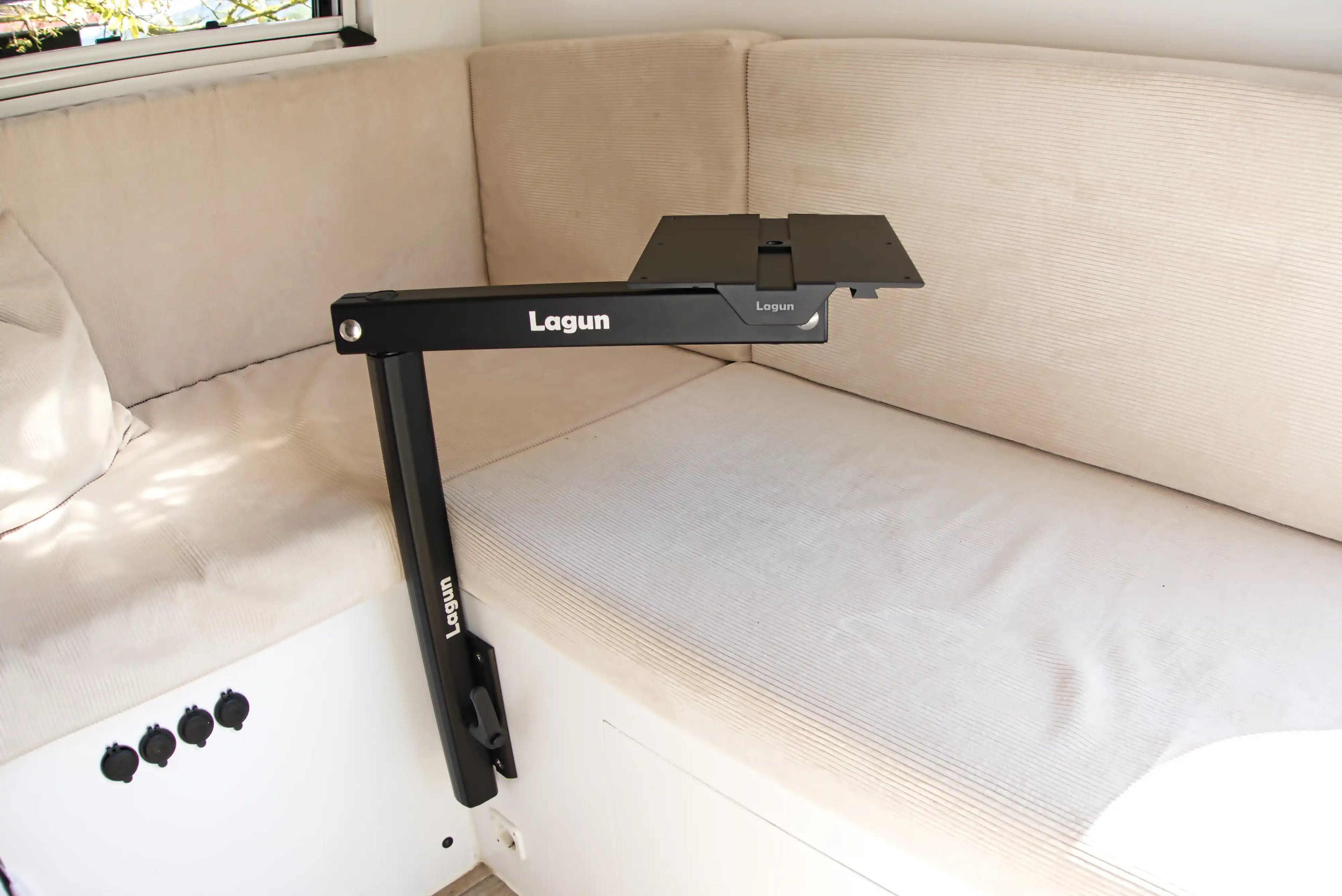 Lagun table frame in matt black - Edition 2023