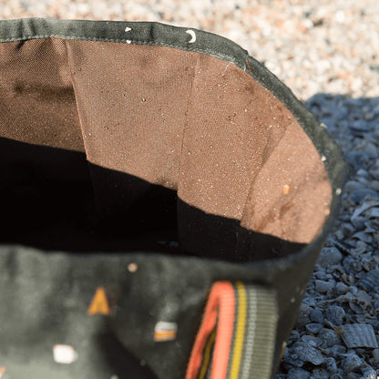 Folding bucket made of fabric in many designs, waterproof camping bucket